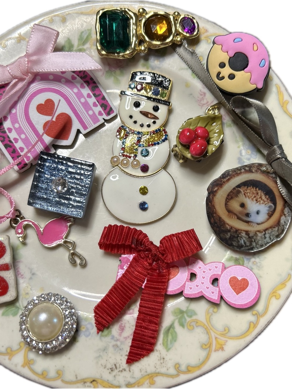 🦩Little Magnets I upcycled from broken but Beautiful pieces of jewelry 🎀